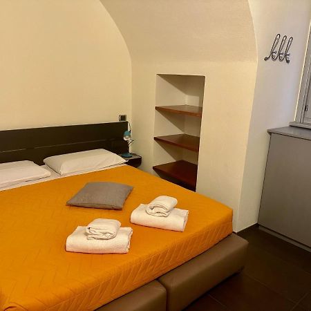 Feel - Luxury Duomo Suite Bergamo Eksteriør billede