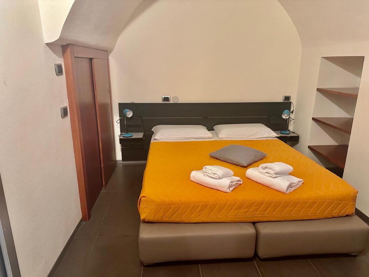 Feel - Luxury Duomo Suite Bergamo Eksteriør billede