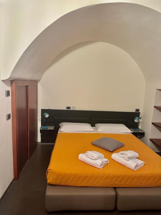 Feel - Luxury Duomo Suite Bergamo Eksteriør billede